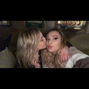 Meet your Posher, Ally